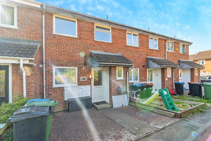3 Bedroom Terraced House For Sale In Scardale, Heelands, Milton Keynes, Buckinghamshire, MK13