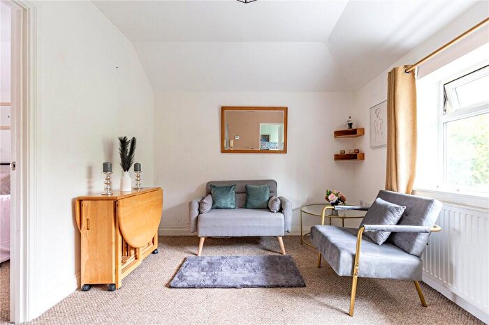 1 Bedroom Apartment For Sale In The Greenway, Hillfields, Bristol, BS16