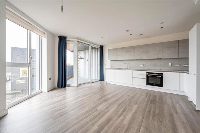2 Bedroom Flat For Sale In Hart Yard, Bow, E3