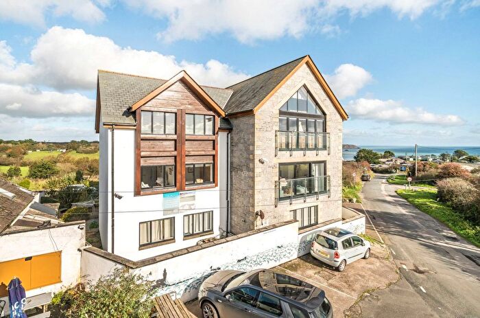 2 Bedroom Flat For Sale In The Beach, Kennack Sands, The Lizard, Cornwall, TR12