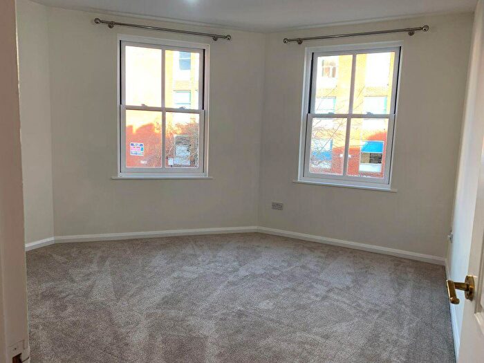 2 Bedroom Flat To Rent In Derngate, Northampton, NN1