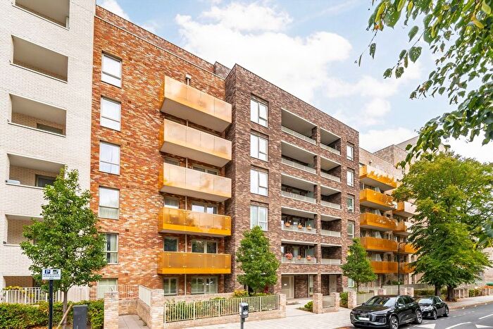 1 Bedroom Flat For Sale In Avenue Road, Acton, W3
