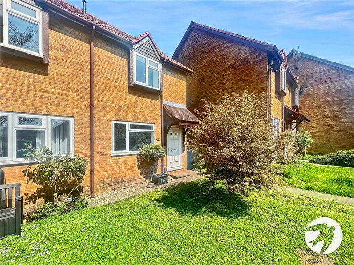 2 Bedroom End Of Terrace House To Rent In Herald Walk, Dartford, Kent, DA1