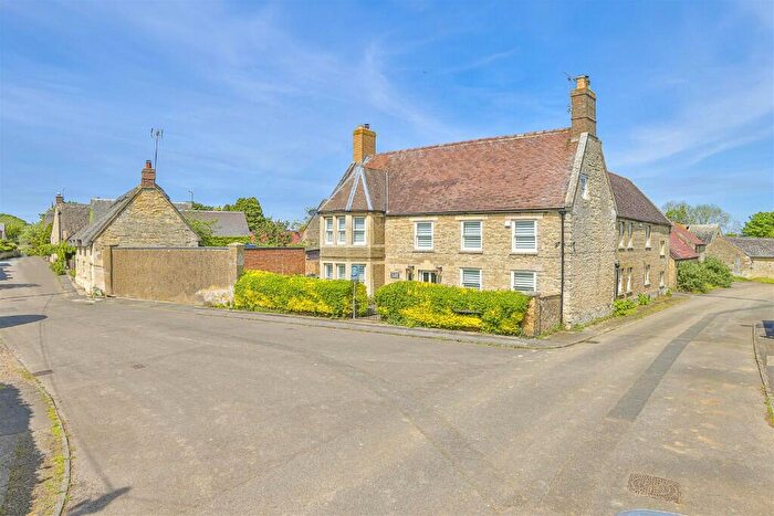 5 Bedroom Detached House For Sale In Chapel Street, Titchmarsh, NN14