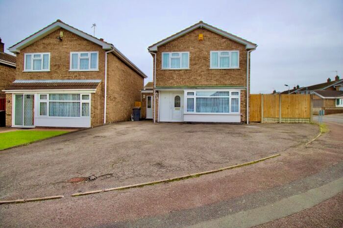 3 Bedroom Detached House To Rent In Lintlaw Close, Leicester, Leicestershire, LE4