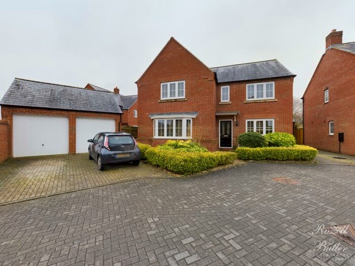 5 Bedroom Detached House To Rent In Lace Lane, Buckingham, MK18