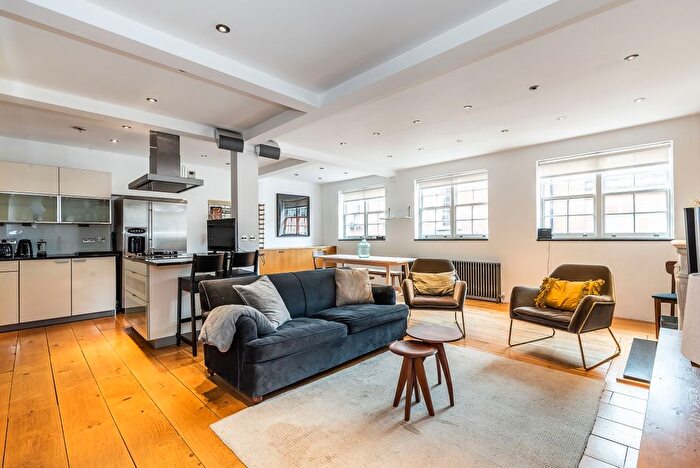 4 Bedroom Mews To Rent In Grosvenor Gardens Mews North, Belgravia, SW1W