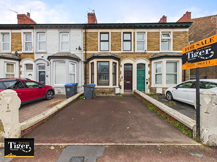 3 Bedroom Terraced House For Sale In Devonshire Road, Blackpool, FY3