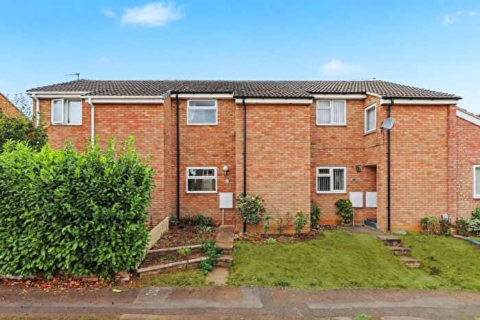 3 Bedroom Terraced House To Rent In Kingfisher Drive, Banbury, OX16