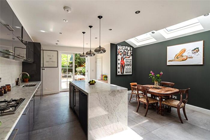 5 Bedroom Terraced House For Sale In Romola Road, London, SE24