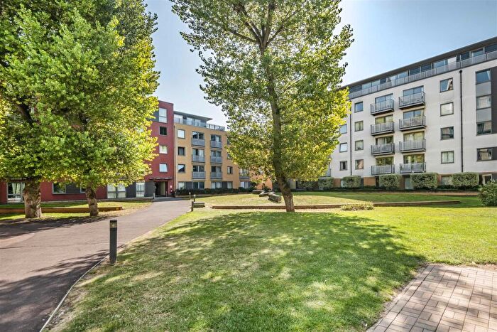 2 Bedroom Flat To Rent In Colorado Building, Greenwich, SE13