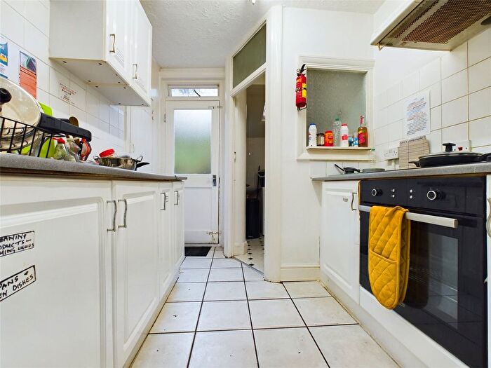 4 Bedroom Detached House To Rent In Coombe Road, Brighton, BN2