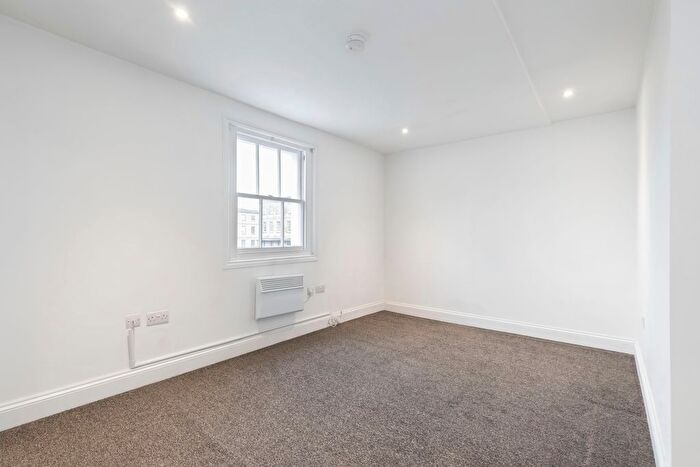 1 Bedroom Flat To Rent In Hewlett Road, Cheltenham, GL52