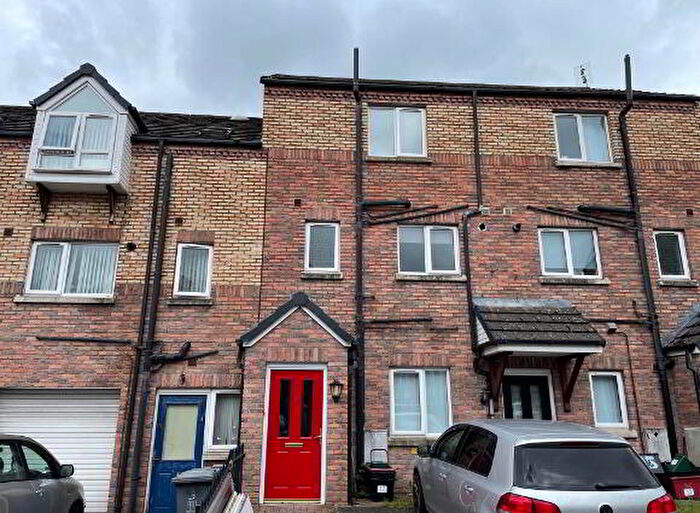 2 Bedroom Duplex Apartments For Sale In Kingscourt Close, Belfast, BT6