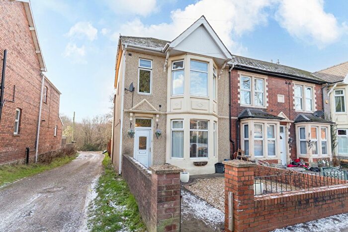 3 Bedroom End Terrace House For Sale In The Highway, New Inn, NP4