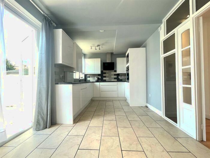 3 Bedroom House To Rent In Chesterfield Road, Enfield, EN3