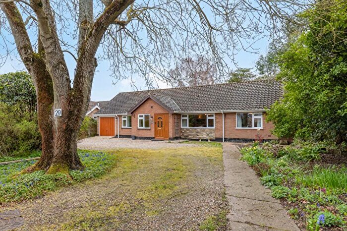 3 Bedroom Detached Bungalow For Sale In Spacious And Private Single Storey Home In Holt, NR25