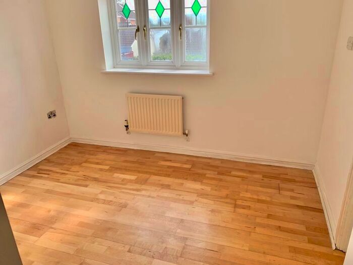4 Bedroom Detached House For Sale In Parc Penscynnor, Cilfrew, Neath, SA10