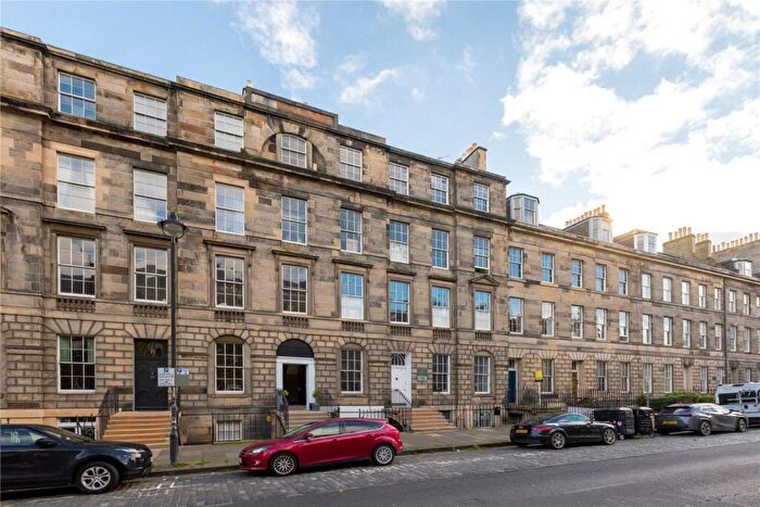 2 Bedroom Apartment For Sale In London Street, New Town, Edinburgh, EH3
