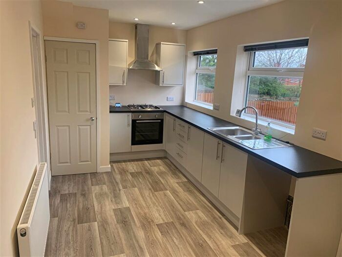 3 Bedroom House To Rent In Eltham Drive, Nottingham, NG8