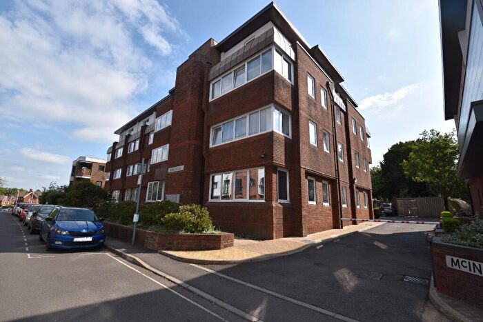 2 Bedroom Apartment To Rent In Cantelupe Road, East Grinstead, West Sussex, RH19