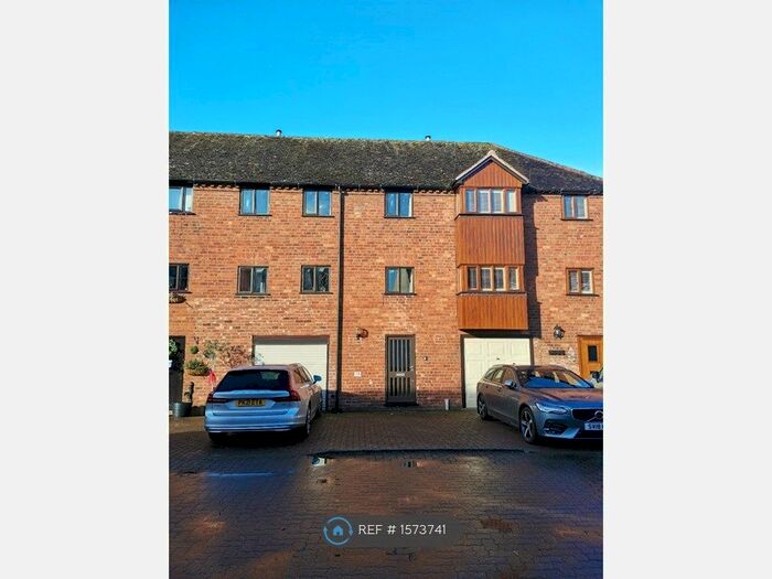 4 Bedroom Terraced House To Rent In Severn Quay, Bewdley, DY12
