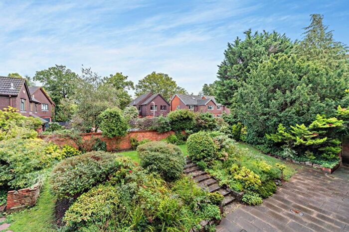 2 Bedroom Apartment To Rent In Frithwood Avenue, HA6