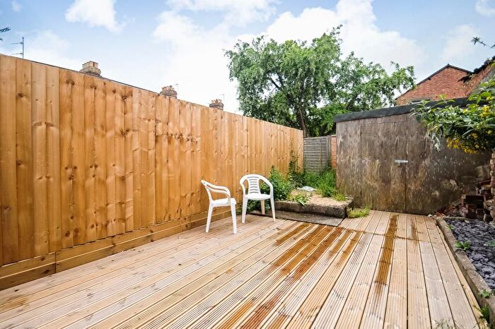 5 Bedroom Terraced House To Rent In Magdalen Road, Student Bedroom, OX4