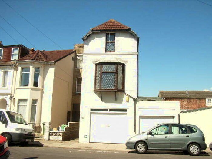 3 Bedroom Detached House To Rent In South Of Albert Road, PO5