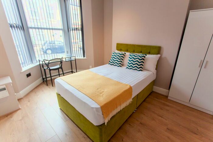 1 Bedroom House To Rent In Hannan Road (Spare Room), L6