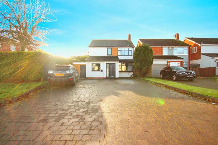 4 Bedroom Detached House For Sale In Broad Lane, Coventry, CV5