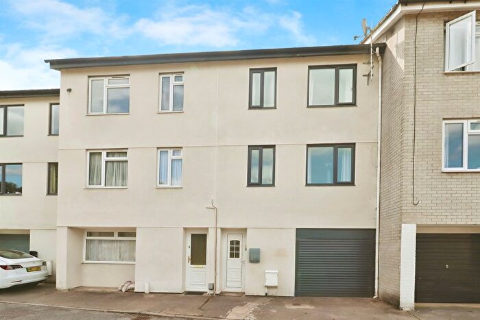3 Bedroom Property For Sale In Radyr Court Close, Llandaff North, Cardiff, CF5