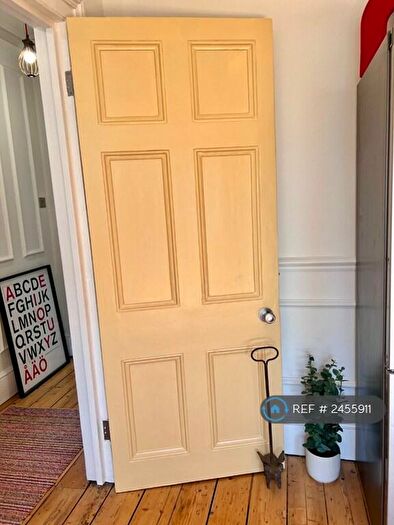3 Bedroom Flat To Rent In Honor Oak Road, London, SE23