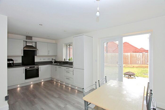 3 Bedroom Detached House For Sale In Woodroffe Drive, Crowland, Peterborough, PE6