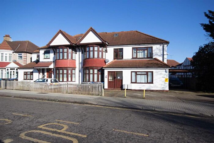 House Of Multiple Occupation To Rent In Northwick Avenue, HA3