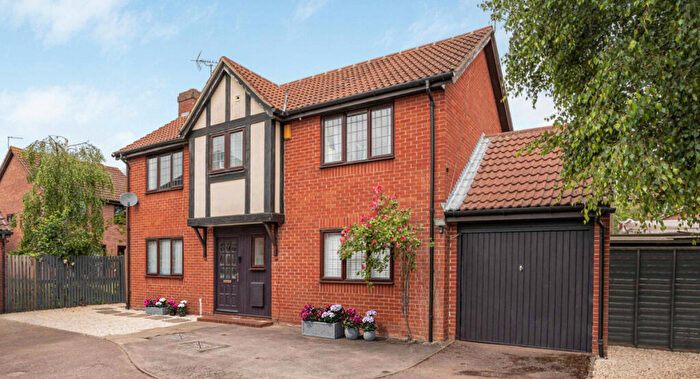 4 Bedroom Detached House For Sale In Alexander Close, Abingdon, OX14