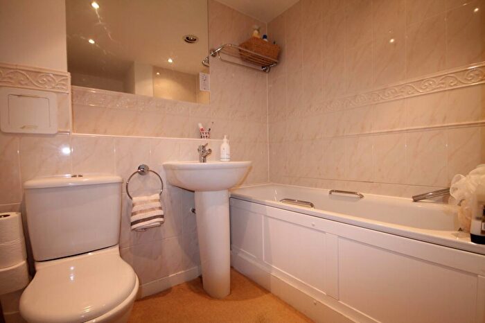 2 Bedroom Apartment To Rent In Meadow Court Road, Blackheath, SE3