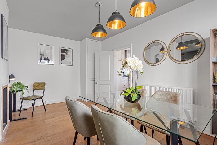 3 Bedroom Detached House To Rent In Walton Bridge Road, Shepperton, TW17