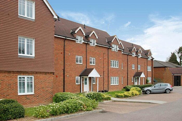 2 Bedroom Apartment To Rent In Apsley, Hemel Hempstead, HP3