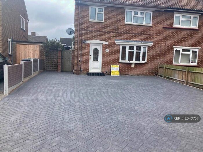 3 Bedroom Semi-Detached House To Rent In Dene Holm Road, Northfleet, Gravesend, DA11