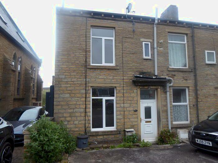 1 Bedroom Terraced House To Rent In Albion Street, Elland, HX5