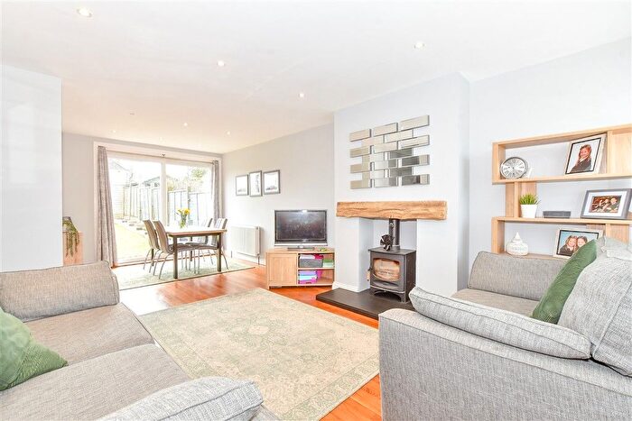 4 Bedroom Semi-Detached House For Sale In Oaklea Close, Widley, Waterlooville, Hampshire, PO7