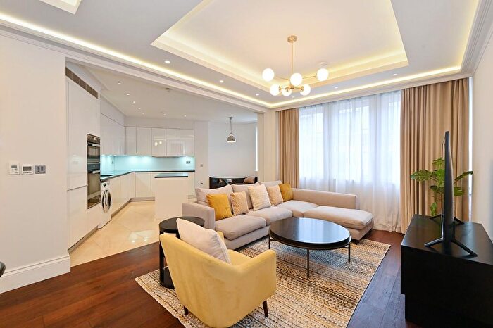 2 Bedroom Flat To Rent In Curzon Street, Mayfair, London, W1J