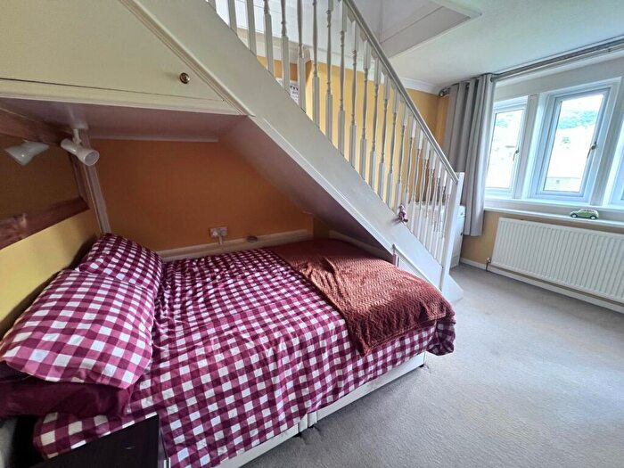 3 Bedroom Terraced House For Sale In Leymoor Road, Golcar, Huddersfield, HD7