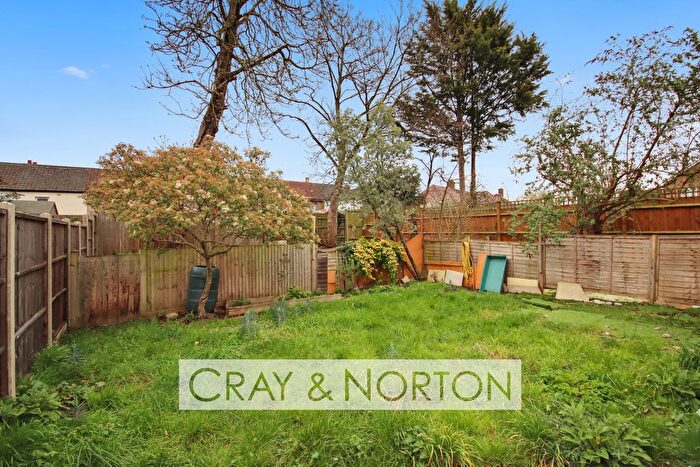 1 Bedroom Flat For Sale In Langley Road, Beckenham, BR3