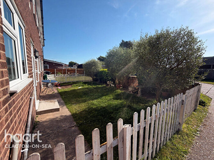 2 Bedroom Flat To Rent In Oakley Road, Harwich, CO12