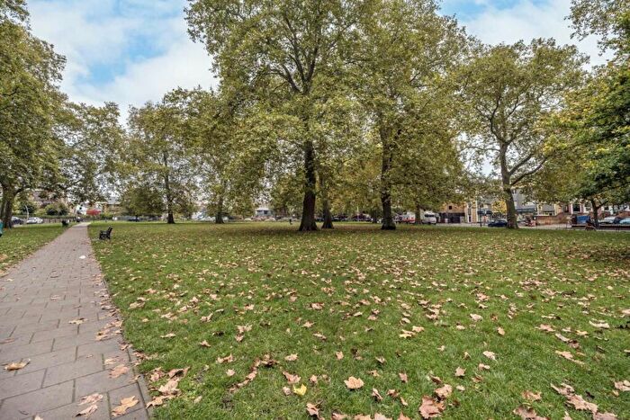 1 Bedroom Flat For Sale In Grove Vale, East Dulwich, SE22