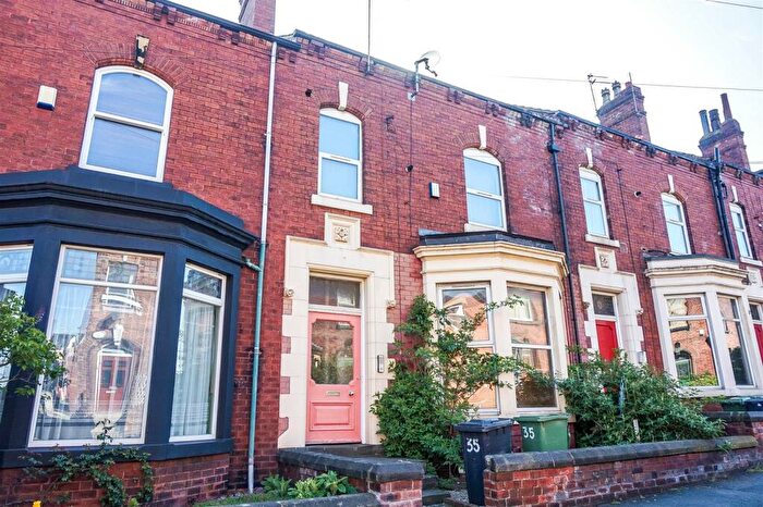1 Bedroom Flat To Rent In Wesley Road, Leeds, LS12