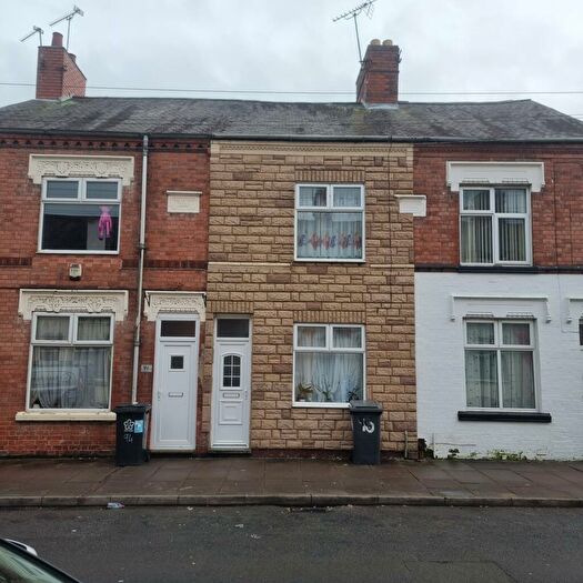 2 Bedroom Terraced House To Rent In Hawthorne Street, Leicester, LE3