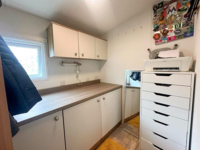 1 Bedroom Chalet For Sale In School Wood Farm, Straight Lane, Addingham, LS29